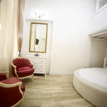 Bliss - Baroque Bucharest
