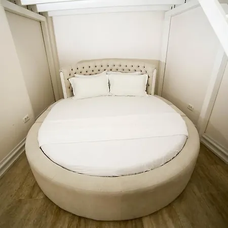 Apartment Bliss - Baroque